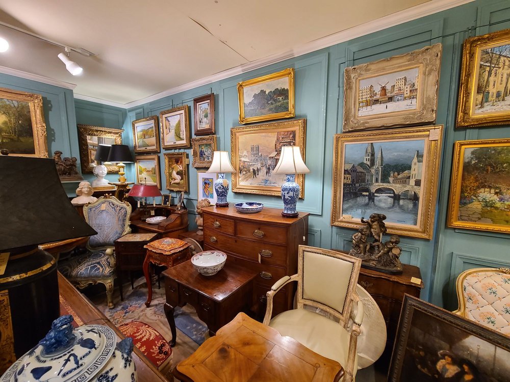 Nicholson’s Antiques