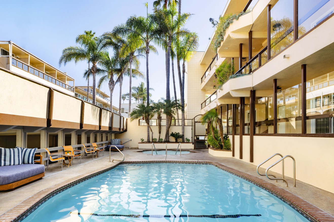 Pacific Edge Hotel on Laguna Beach