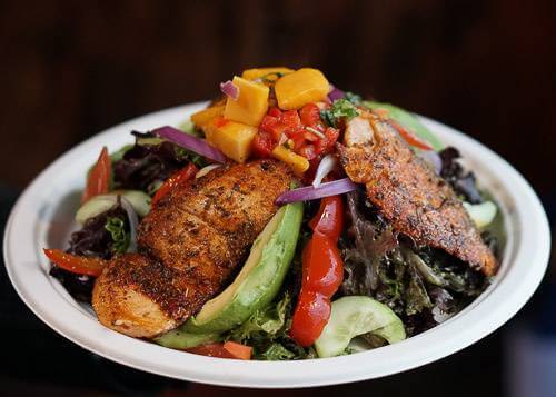 La Sirena Blackened Salmon Salad