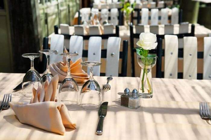 7 Great Spots for Patio Dining in Laguna Beach 7 Great Spots for Patio Dining in Laguna Beach